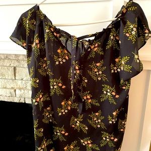 LC Lauren Conrad Large Shirt